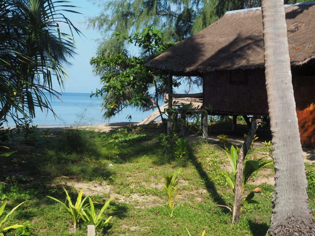 Cocobar&Bungalow'Kohjum Koh Jum Exterior photo