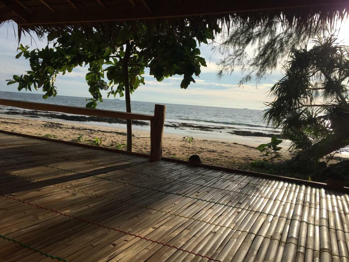 Cocobar&Bungalow'Kohjum Koh Jum Exterior photo